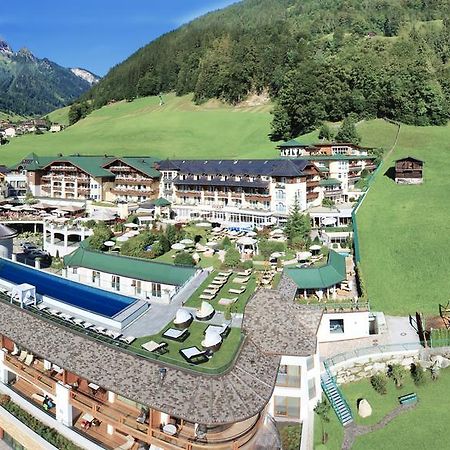 Stock Resort Finkenberg Exteriör bild